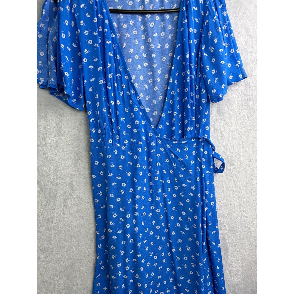 Lulu's Maretta Blue Floral Wrap Midi Dress - Size Small - Picture 9 of 10